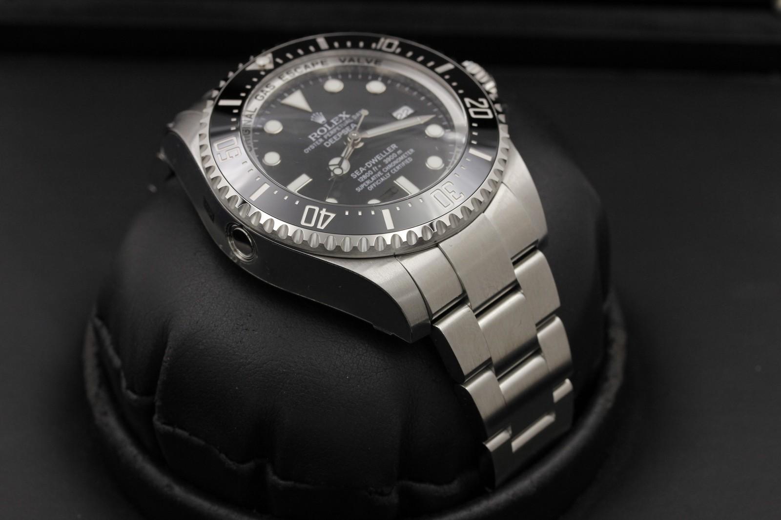 Watch Image 6