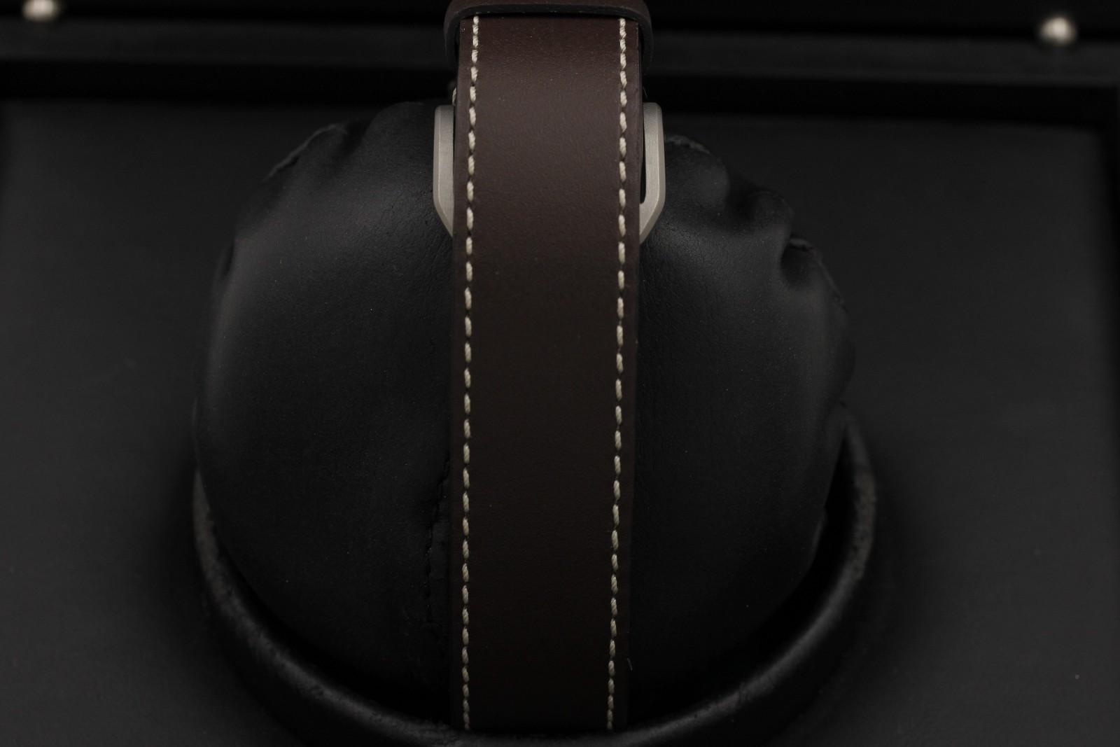 Watch Image 7
