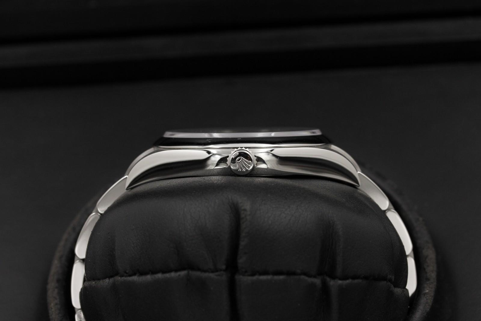 Watch Image 3