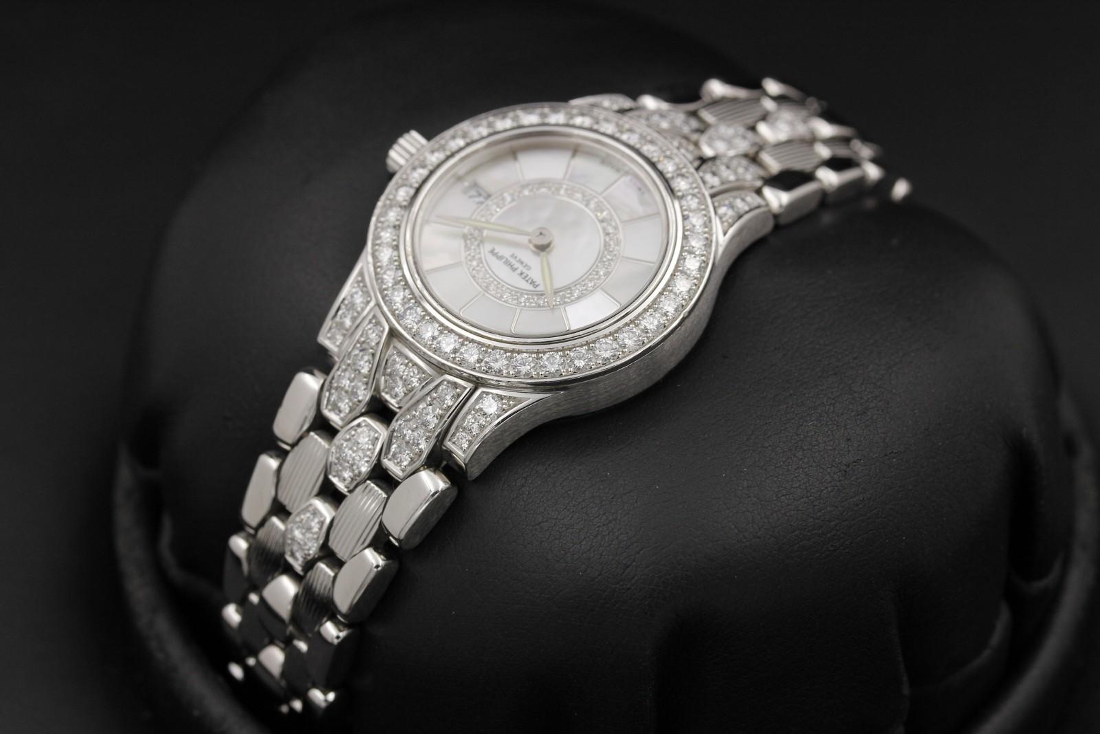 Watch Image 5