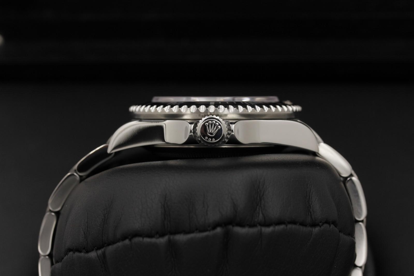 Watch Image 3