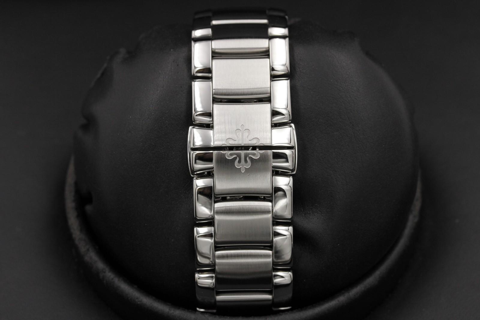 Watch Image 7