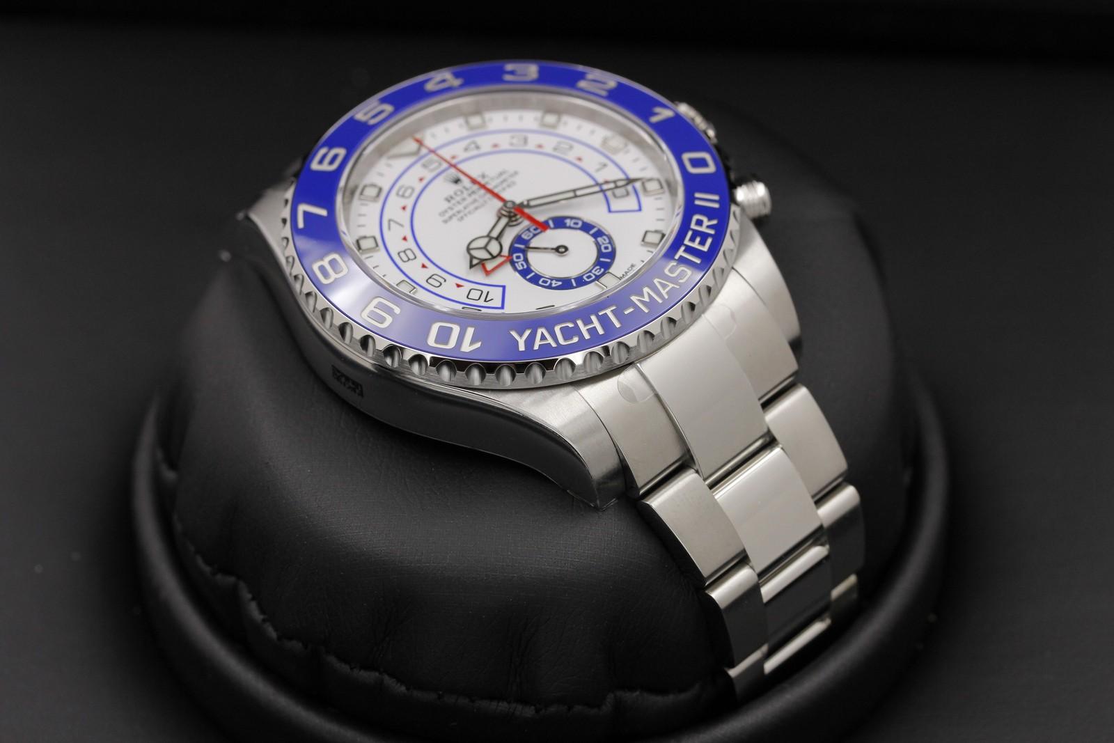 Watch Image 6