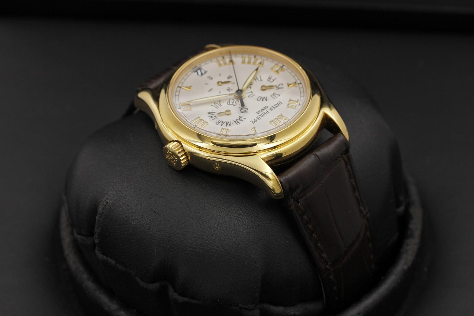 Watch Image 4