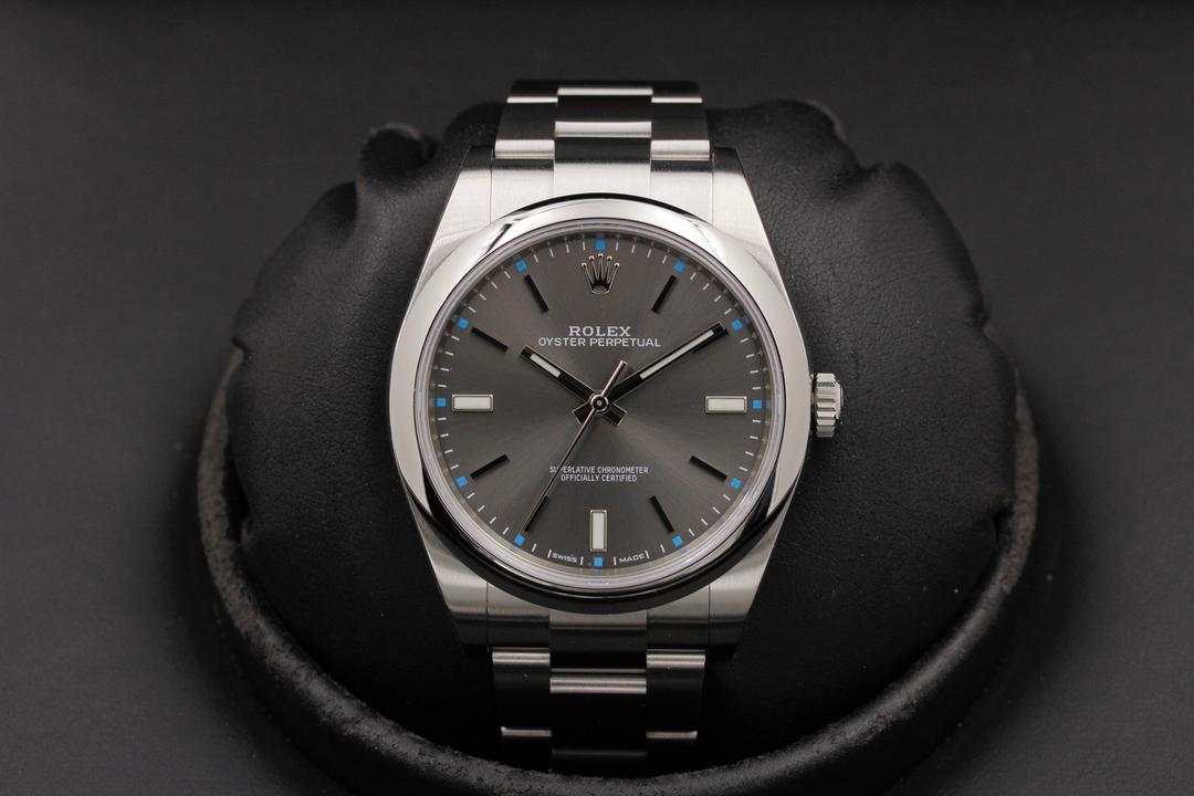 Rolex Oyster Perpetual 114300