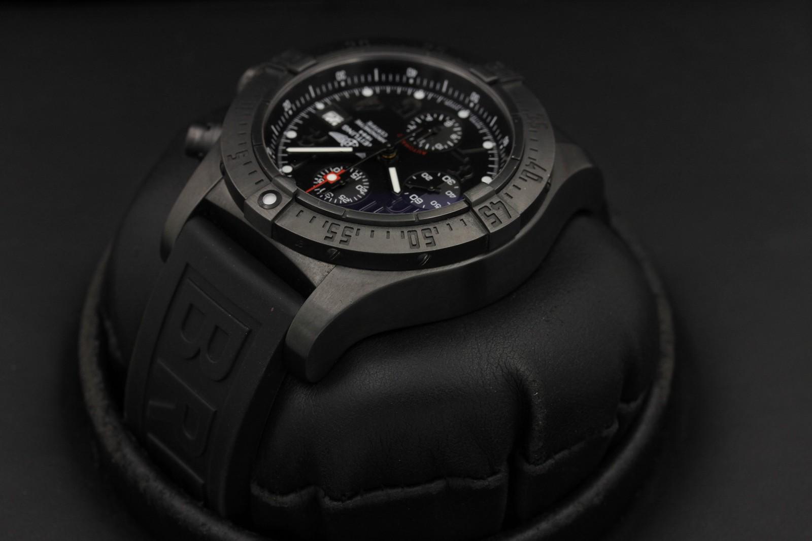 Watch Image 5