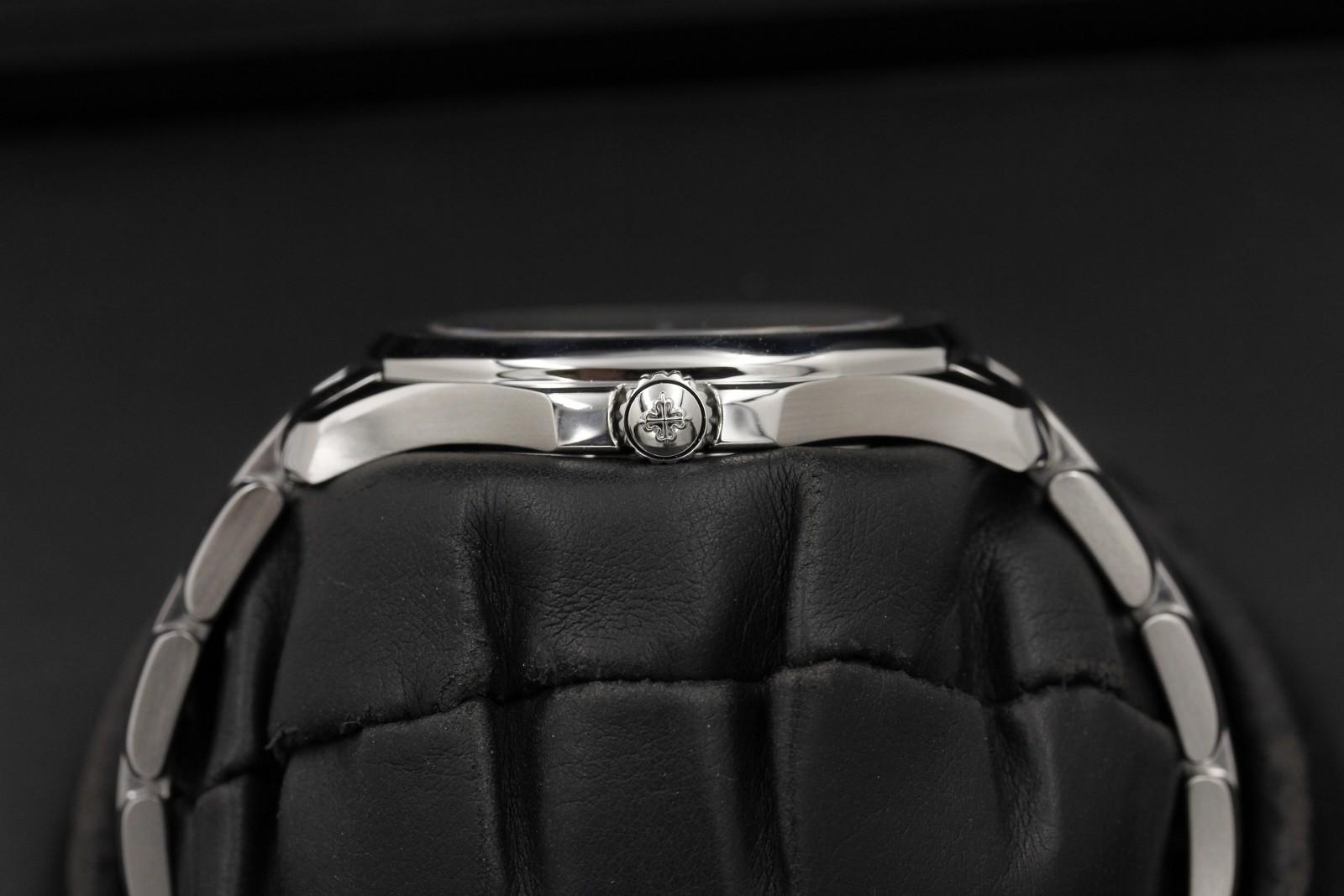 Watch Image 3