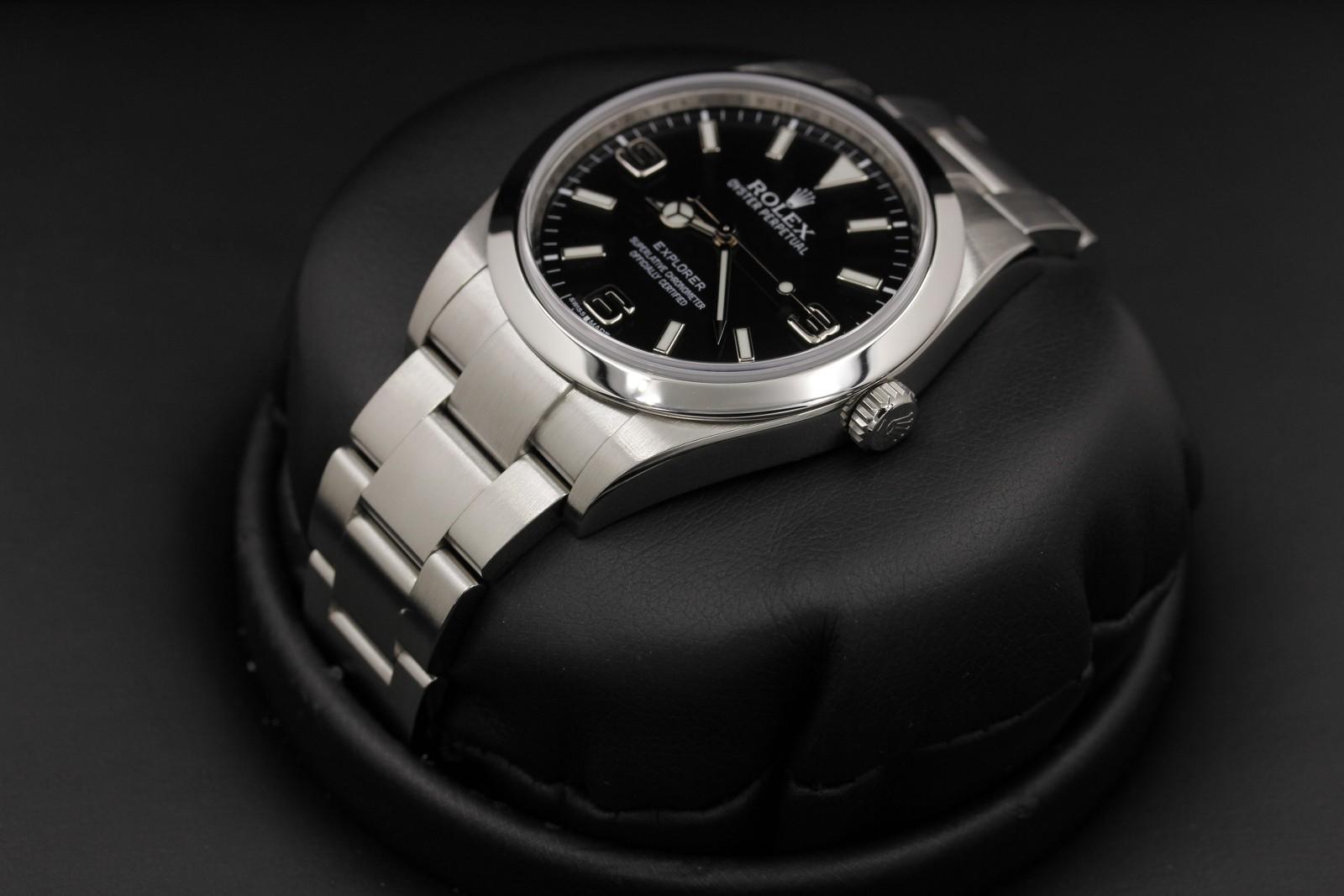 Watch Image 2