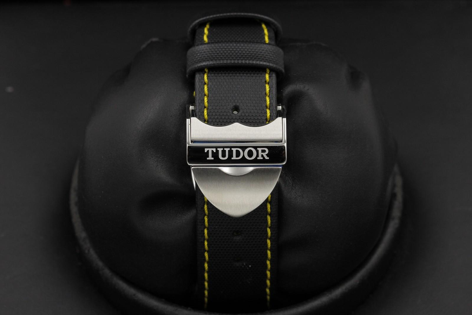Watch Image 7
