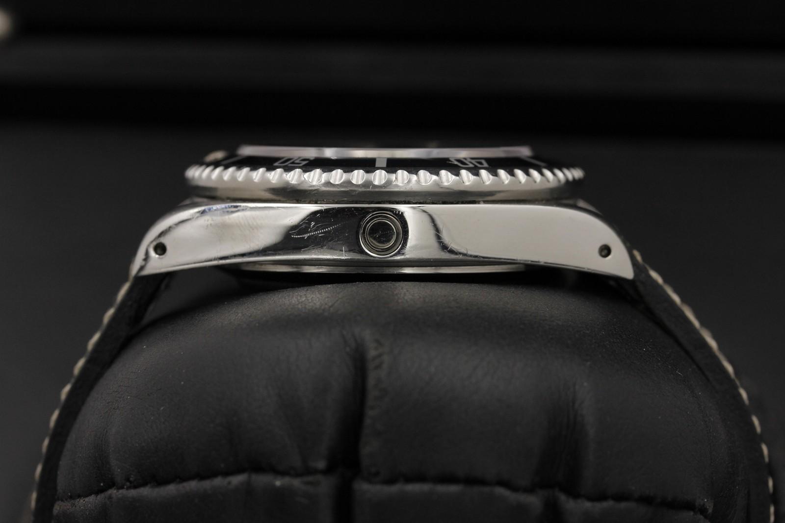 Watch Image 6