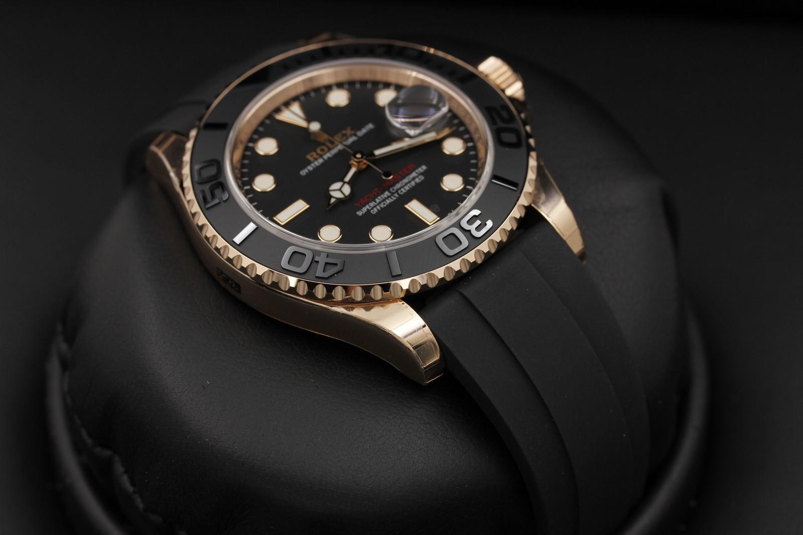 Watch Image 6