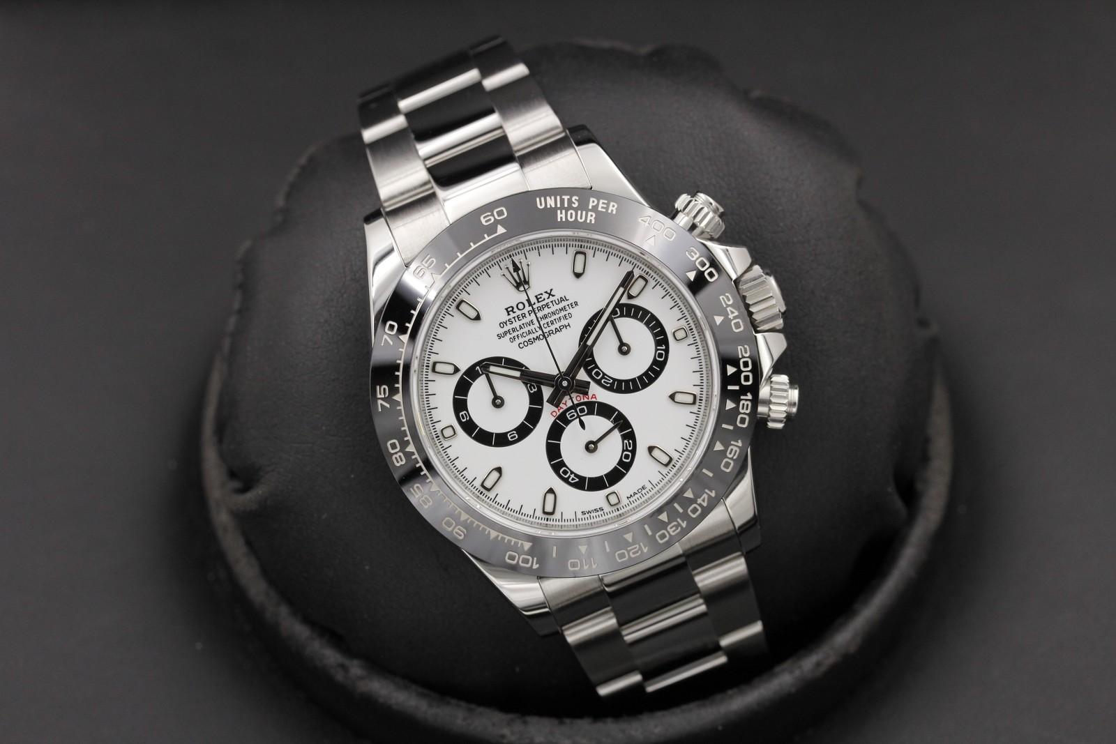Watch Image 9
