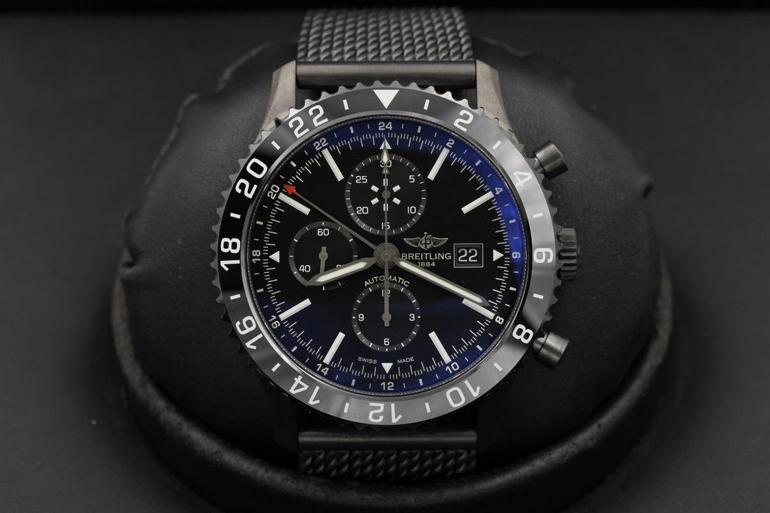 Breitling Chronoliner M2431013-bf02