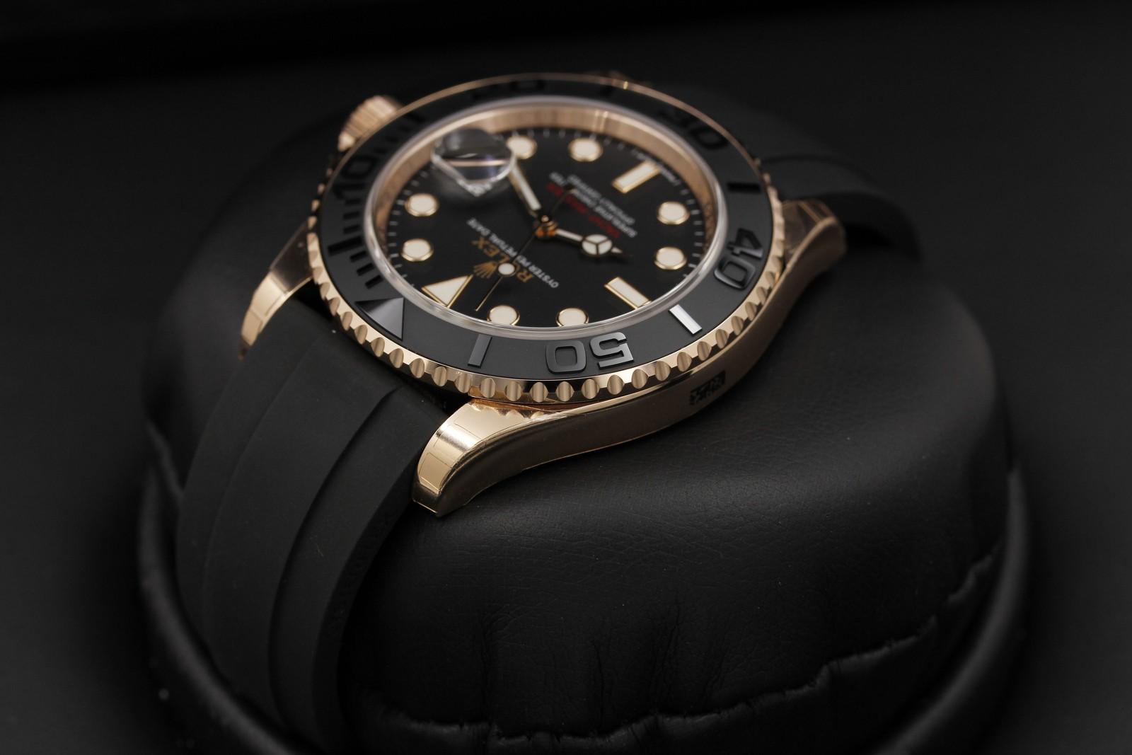 Watch Image 5