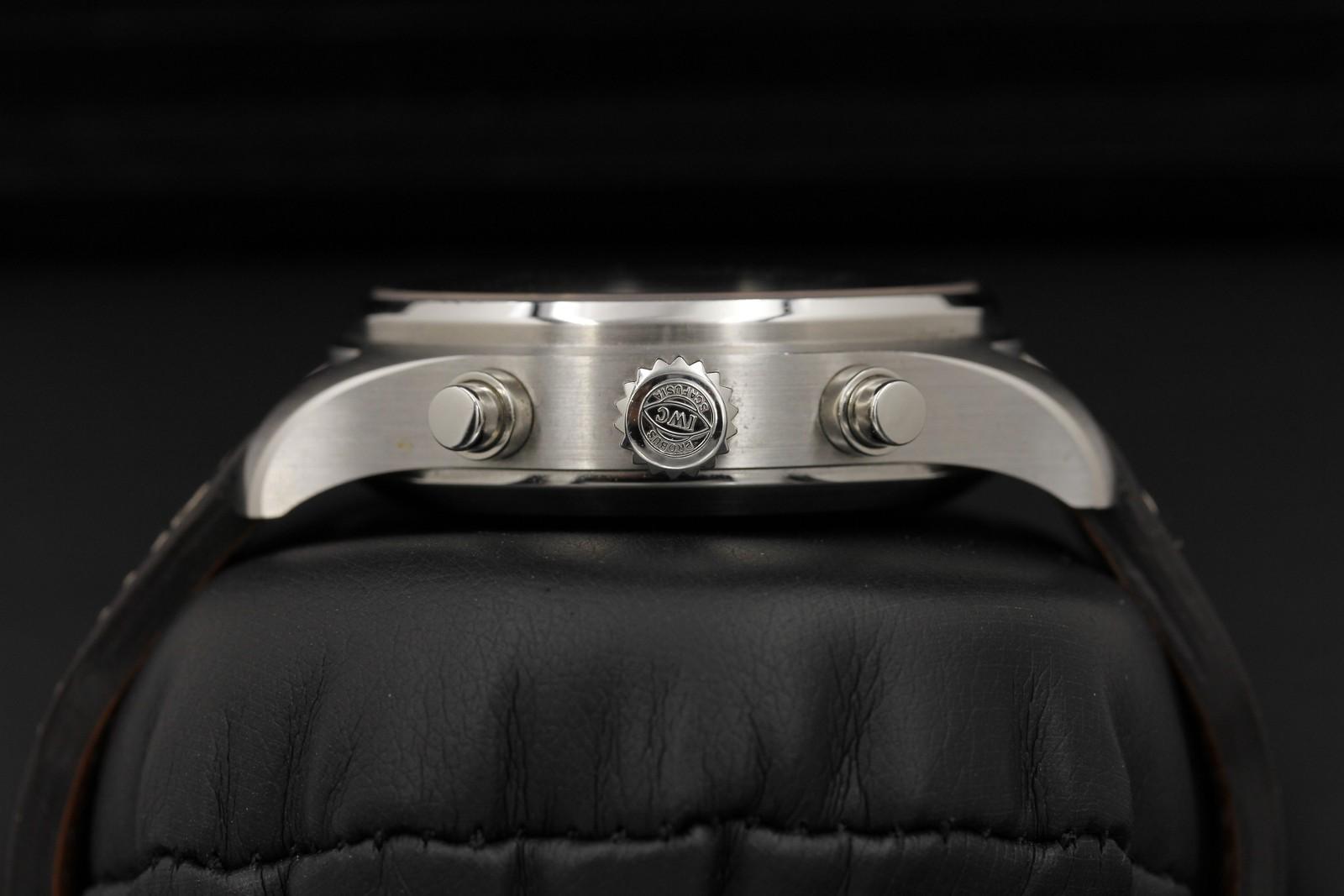Watch Image 3
