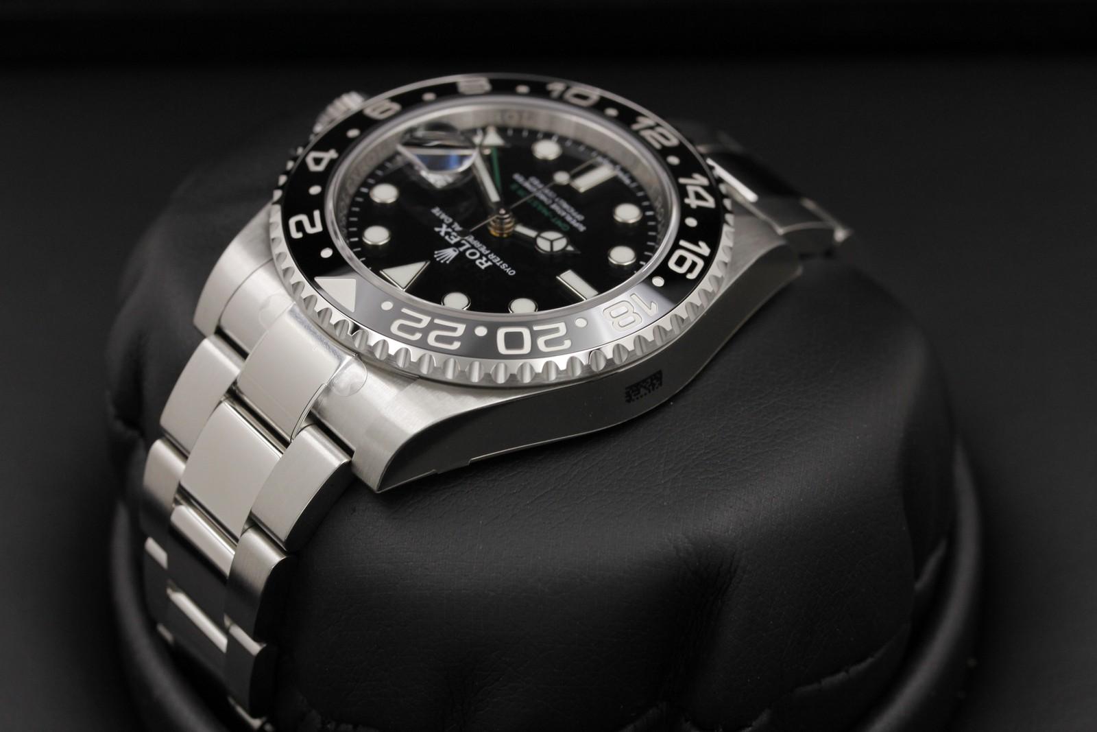 Watch Image 5