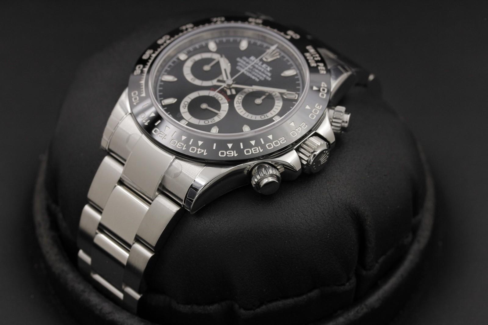 Watch Image 2