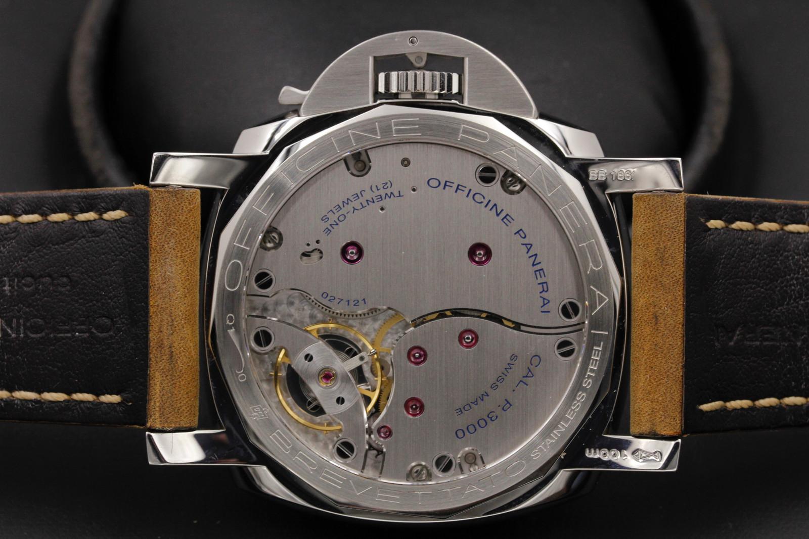 Watch Image 10