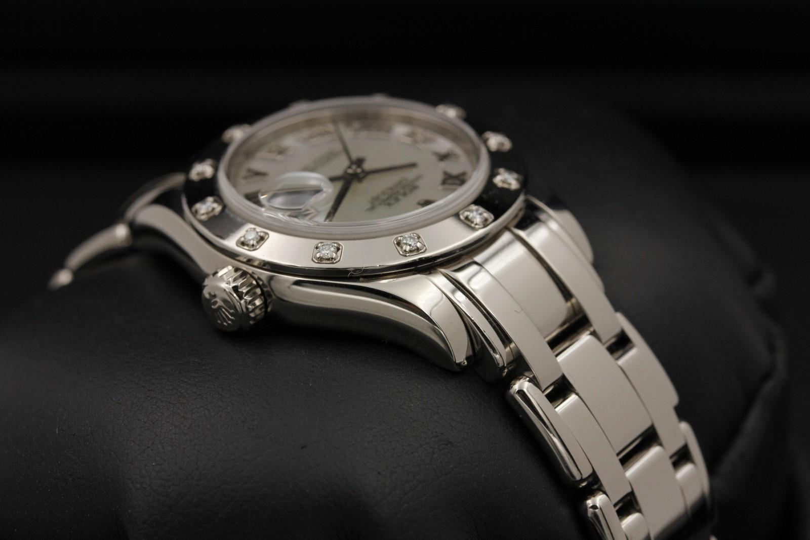 Watch Image 4