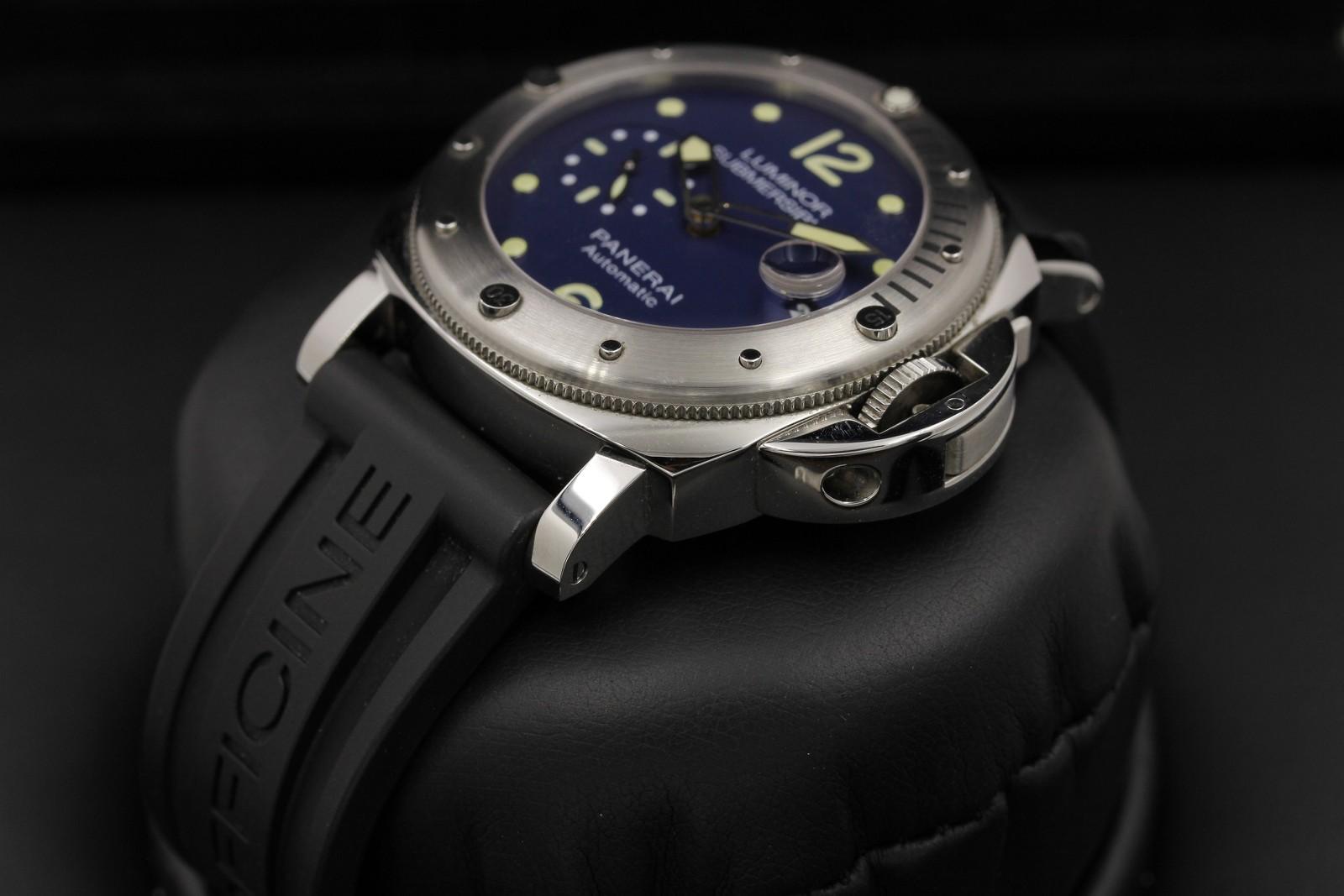 Watch Image 2