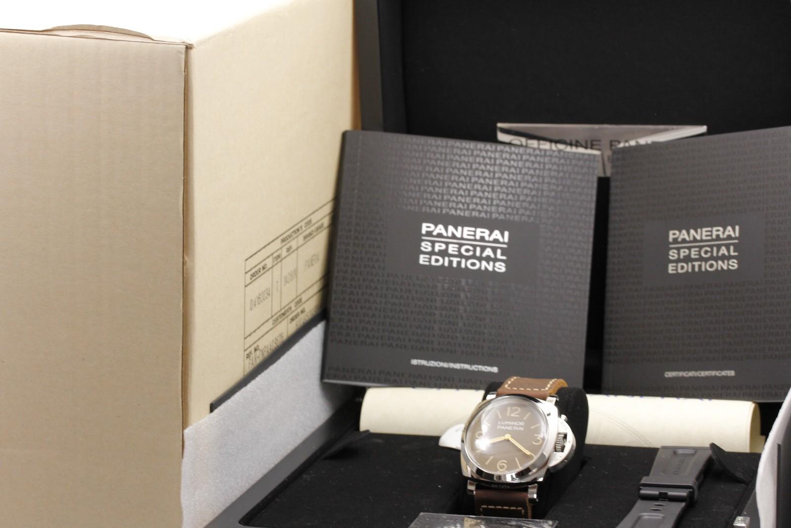 Watch Image 12