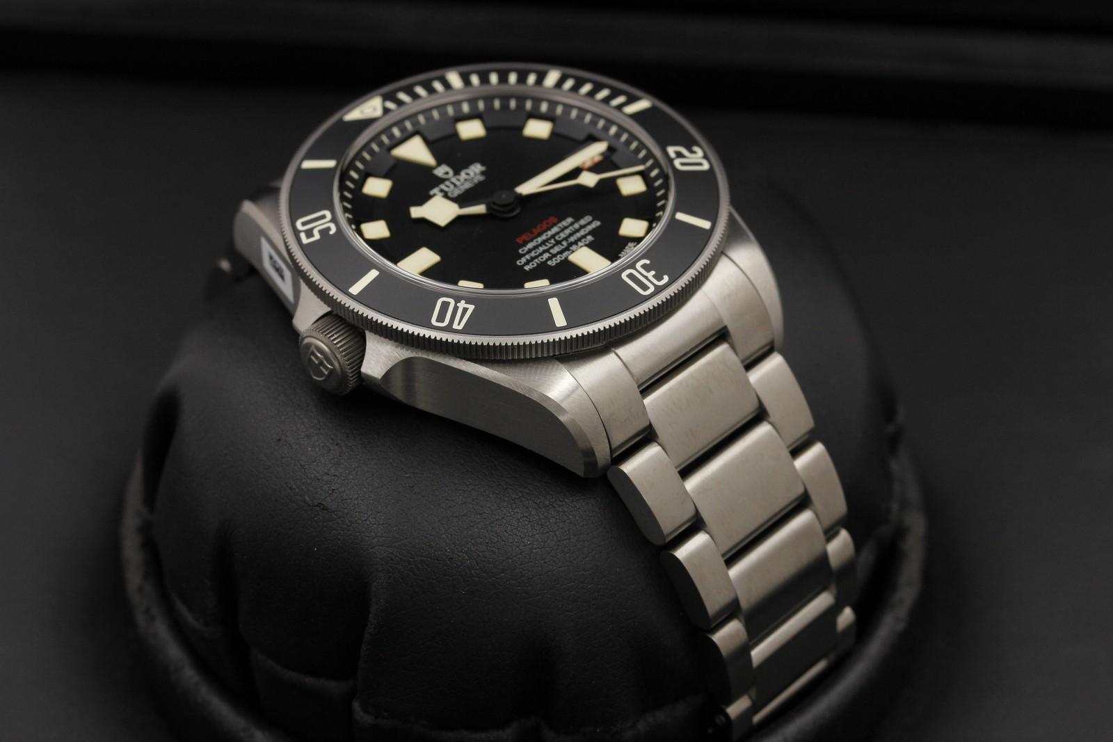 Watch Image 7