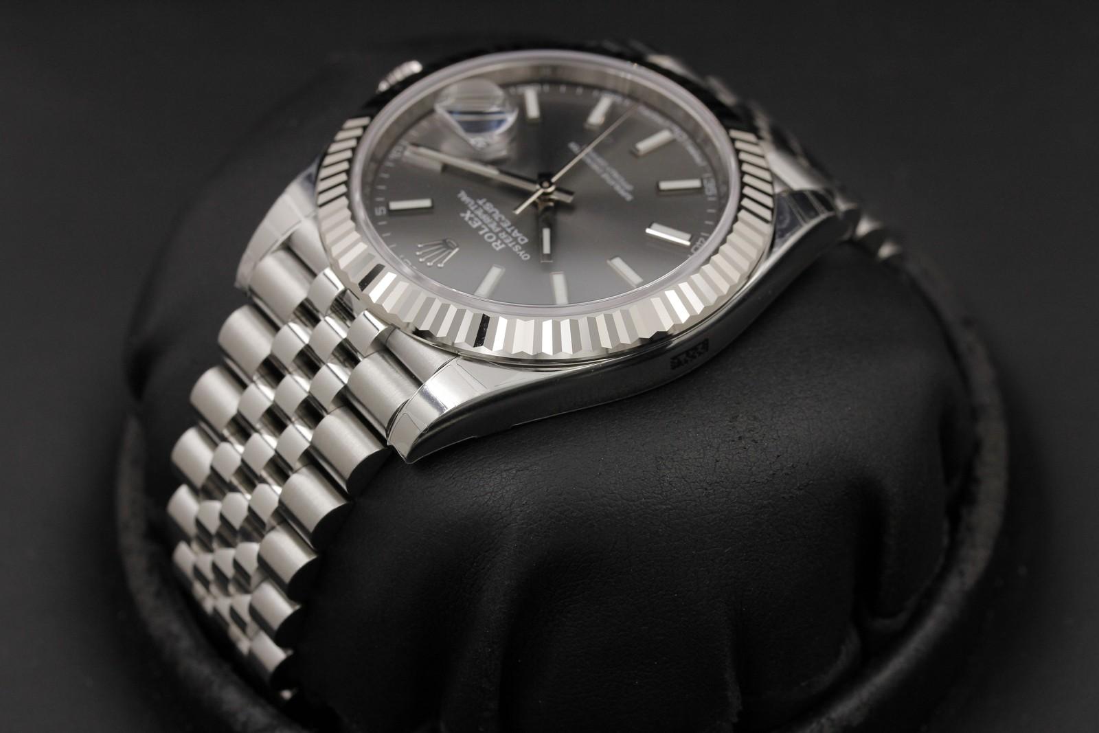 Watch Image 5