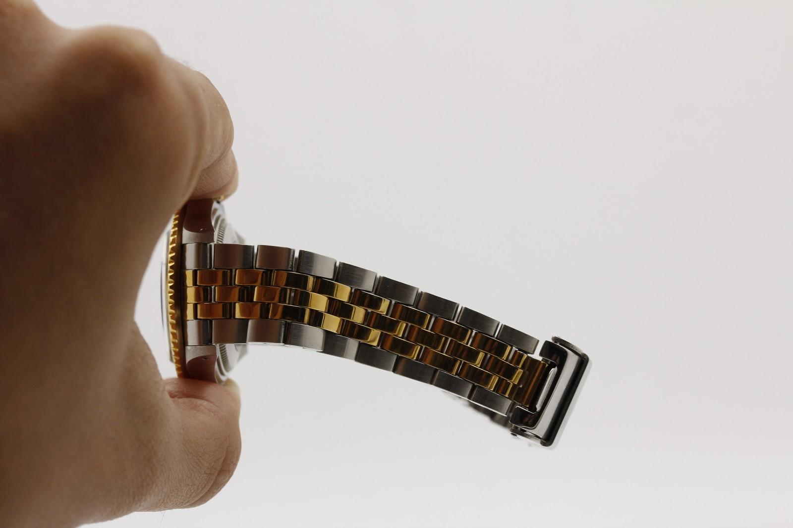 Watch Image 11
