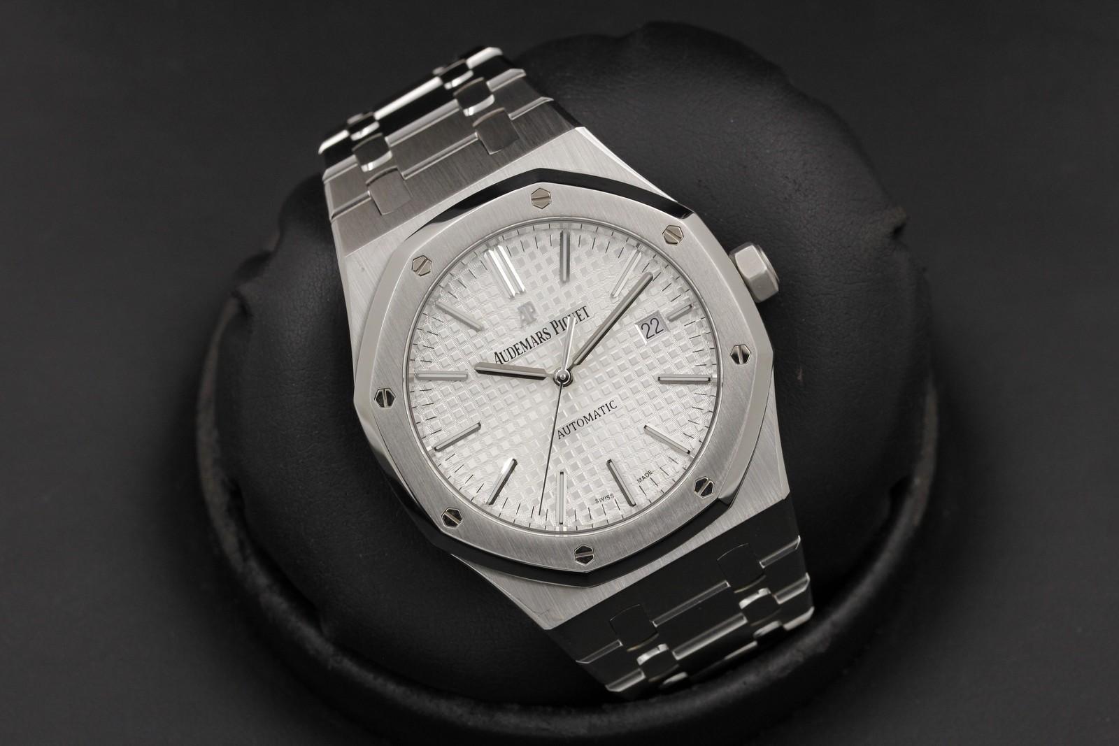 Watch Image 9