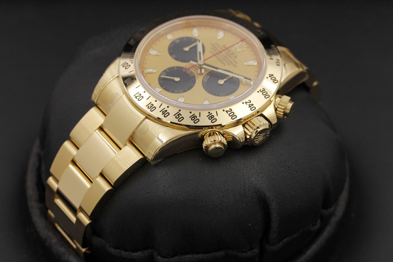 Watch Image 2