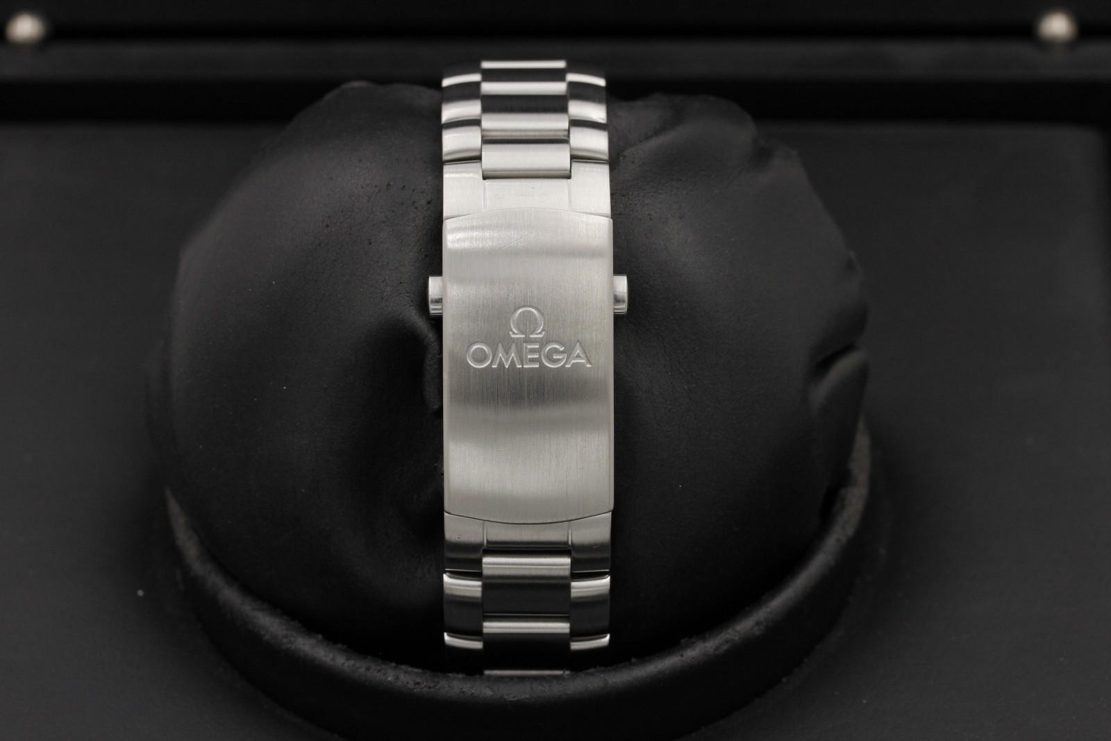 Watch Image 8