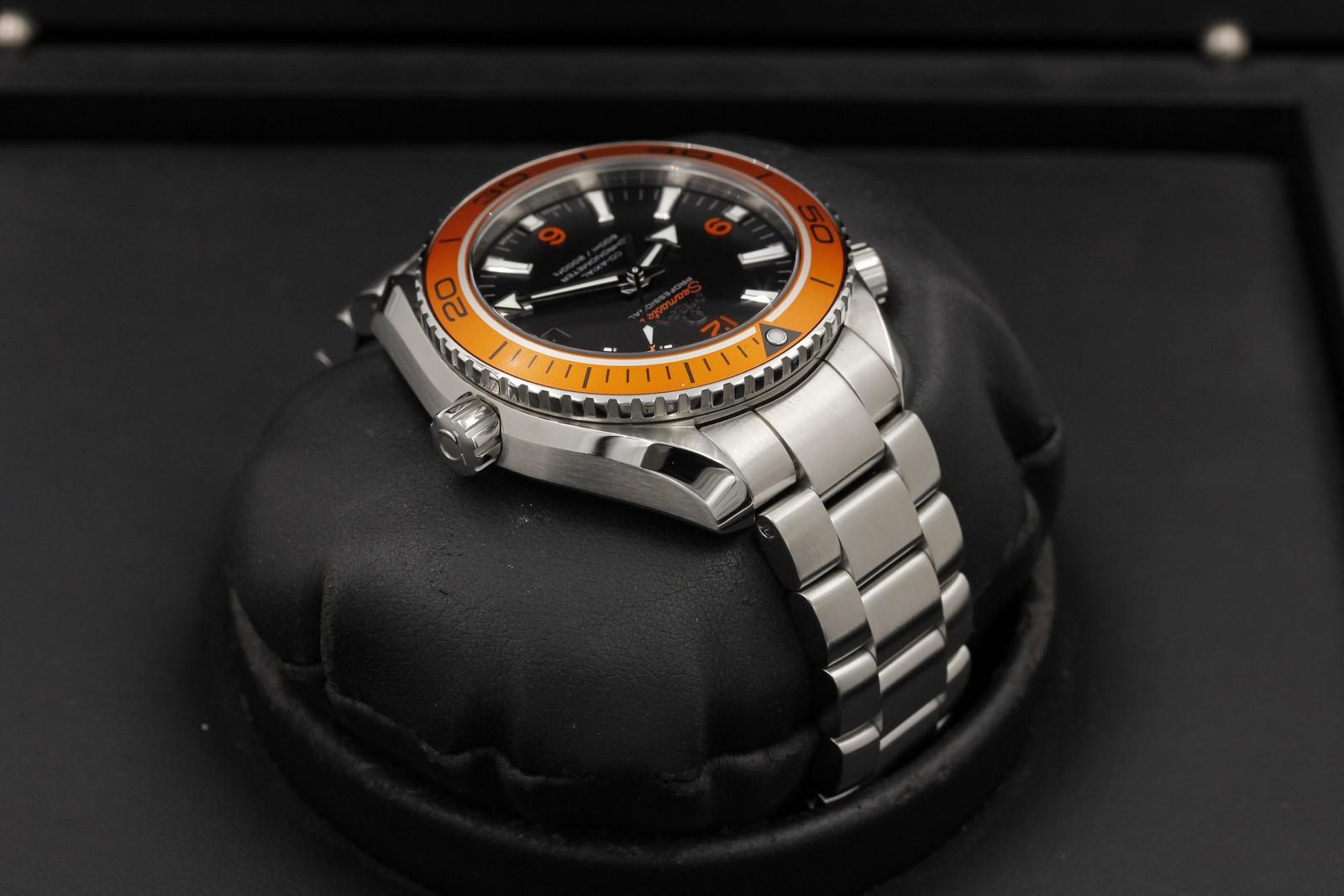 Watch Image 4