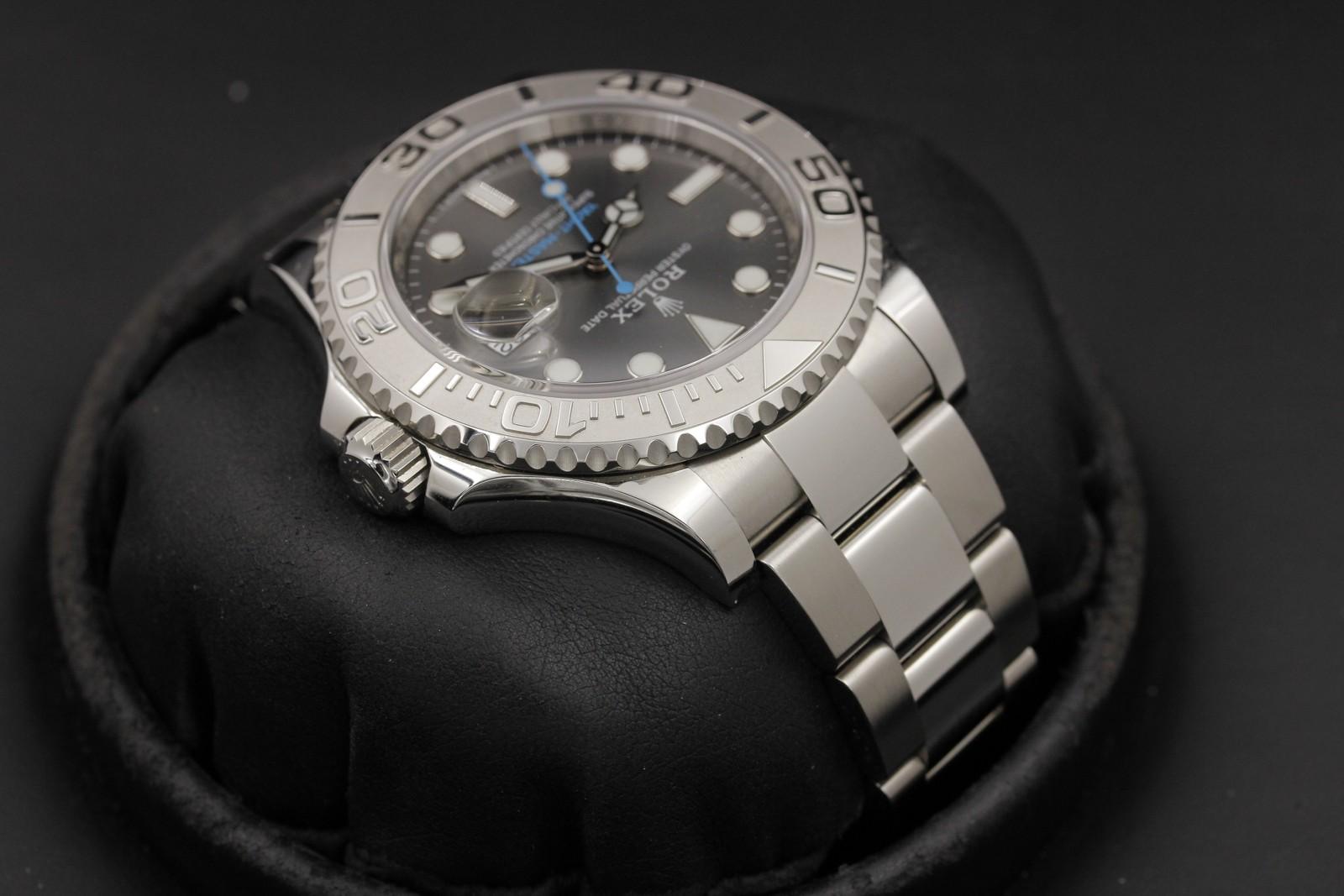 Watch Image 4
