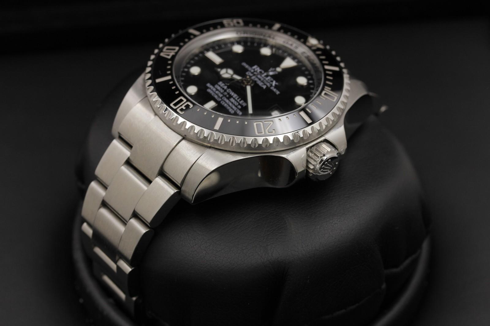 Watch Image 2