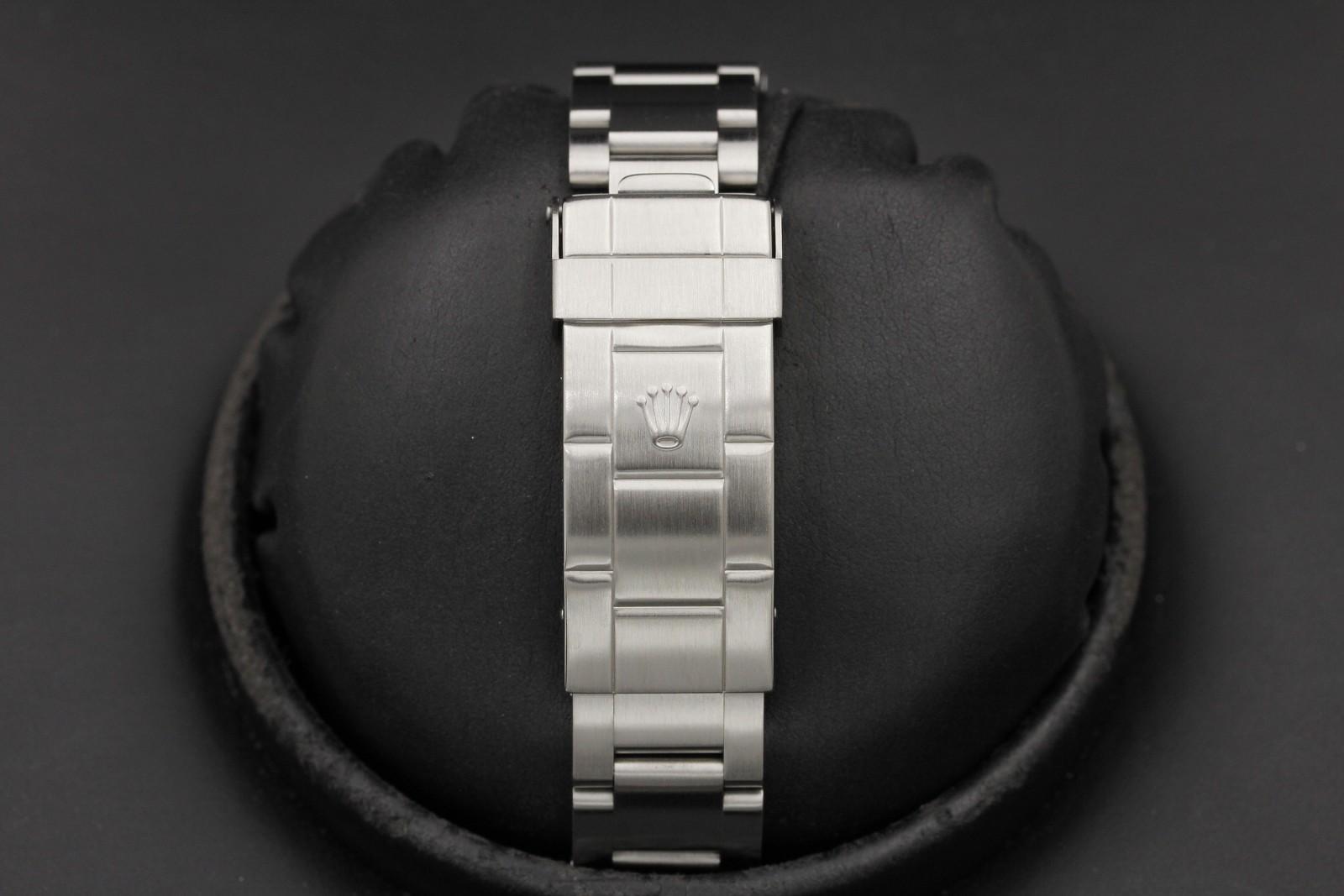 Watch Image 7
