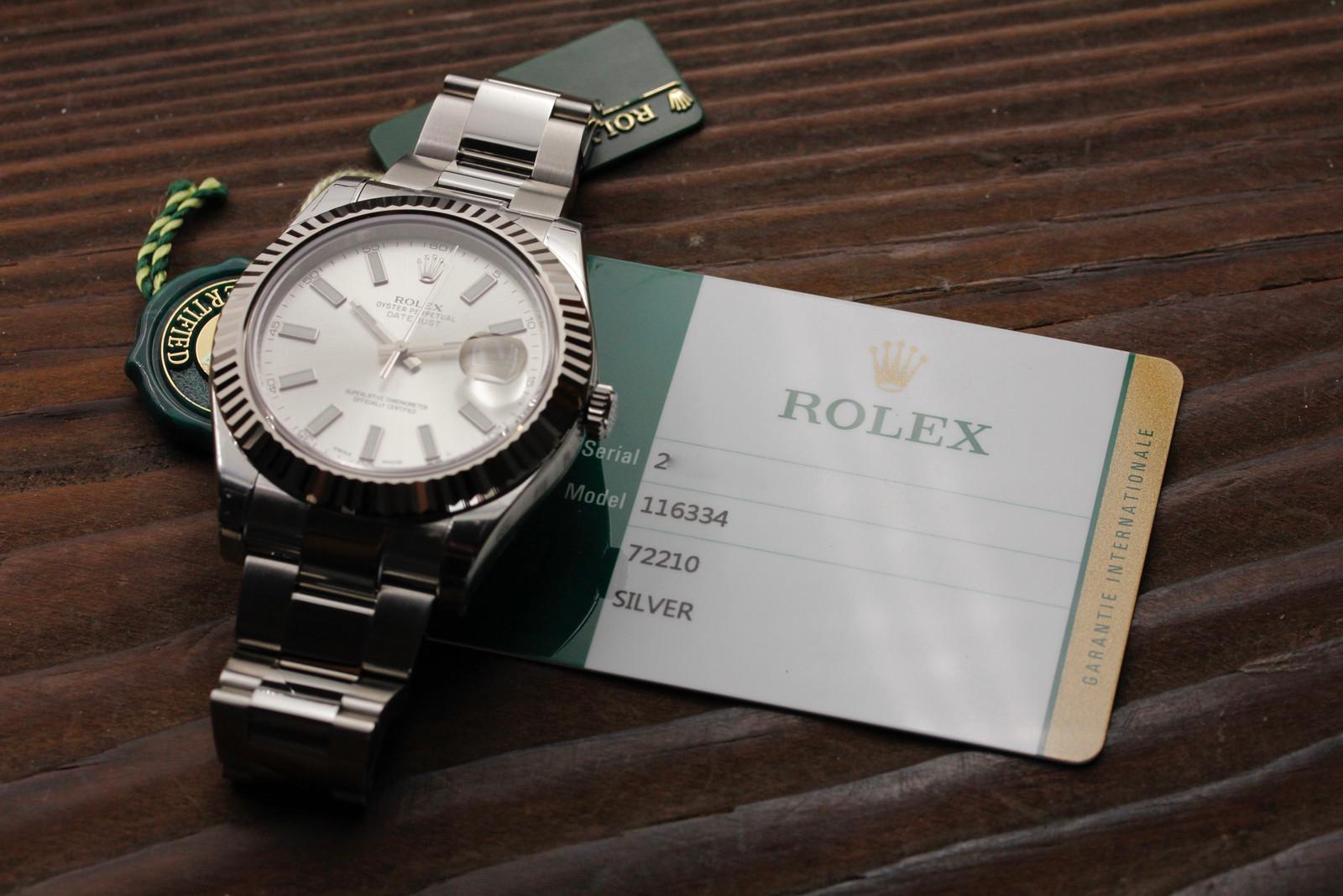 Watch Image 10