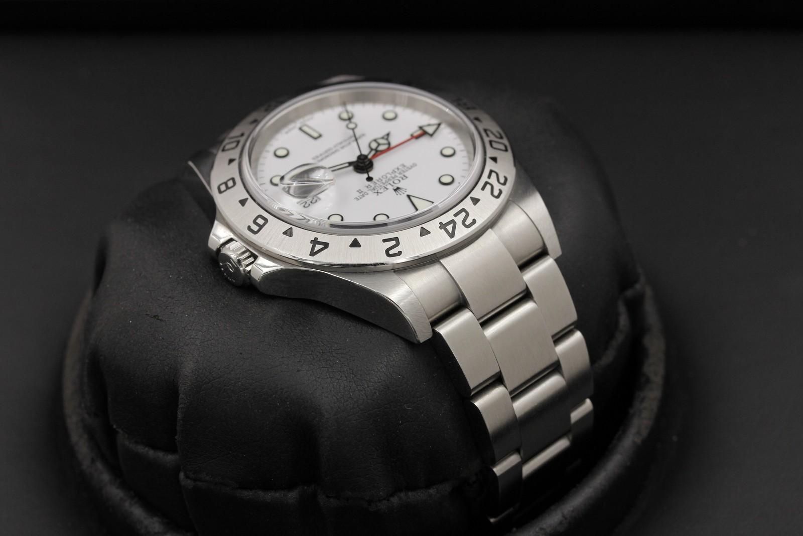 Watch Image 4