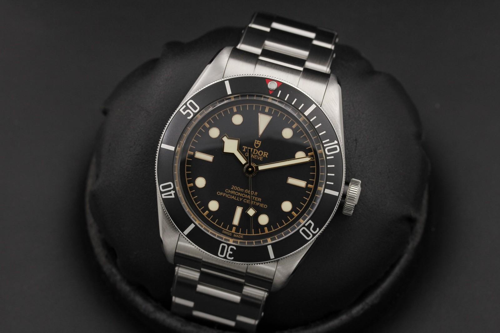Watch Image 8