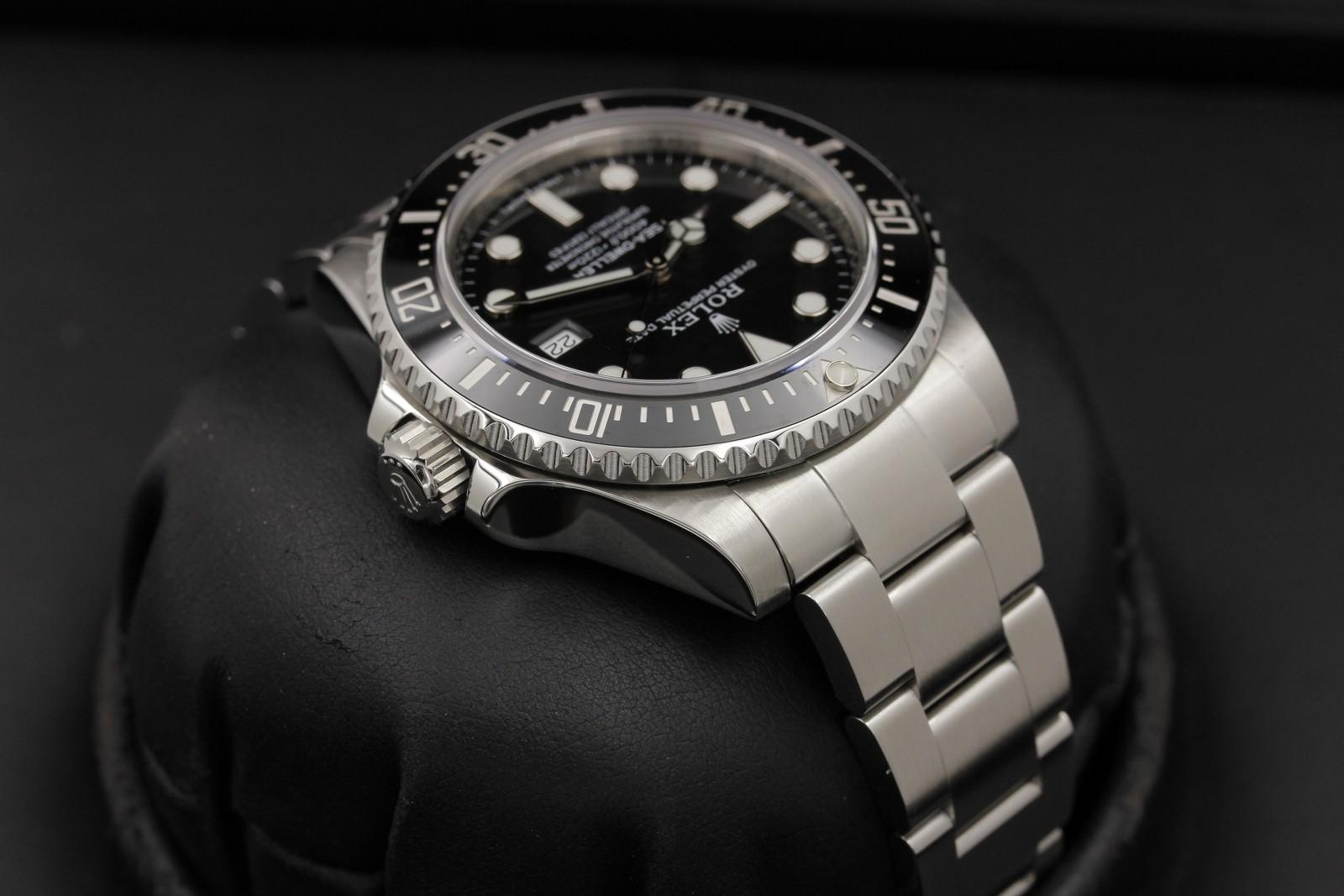 Watch Image 4