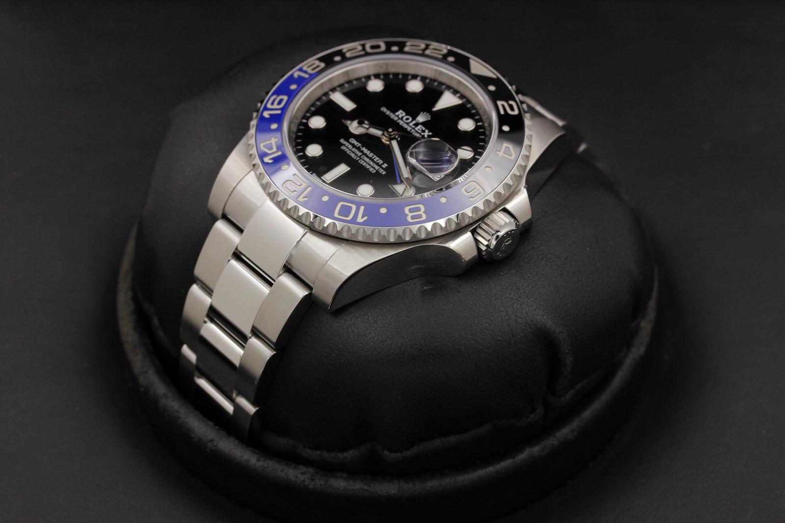 Watch Image 5