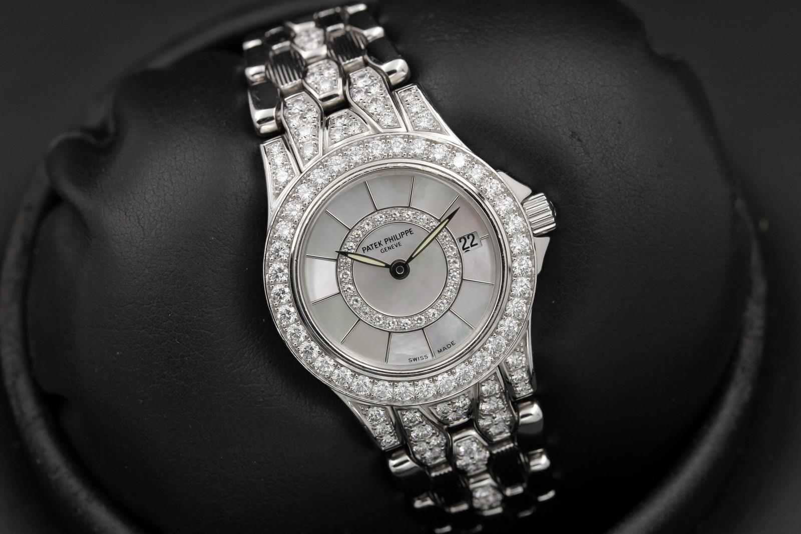 Watch Image 11