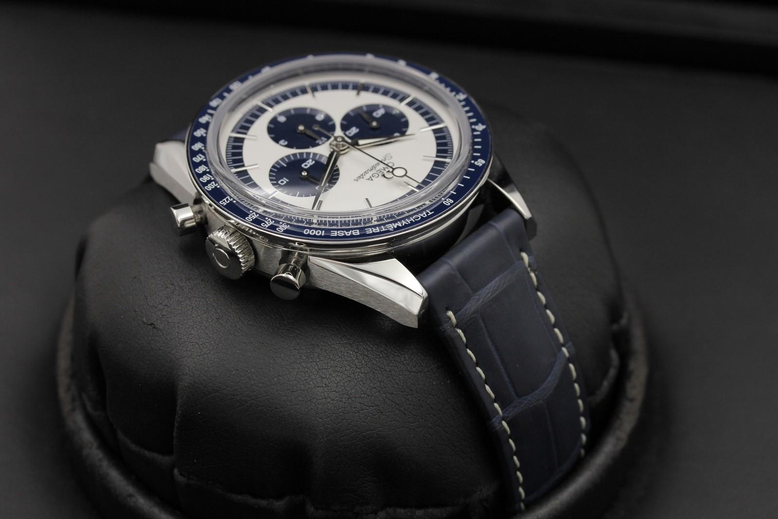 Watch Image 4