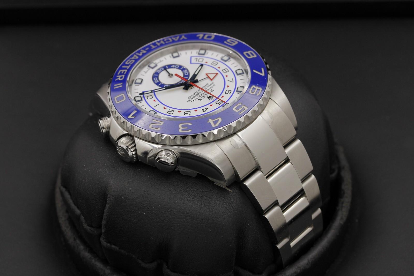 Watch Image 4