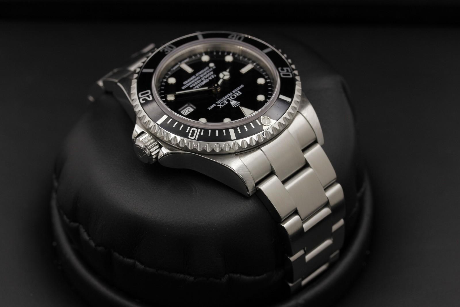Watch Image 4