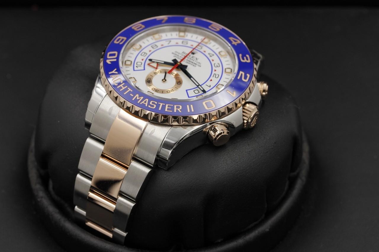 Watch Image 2