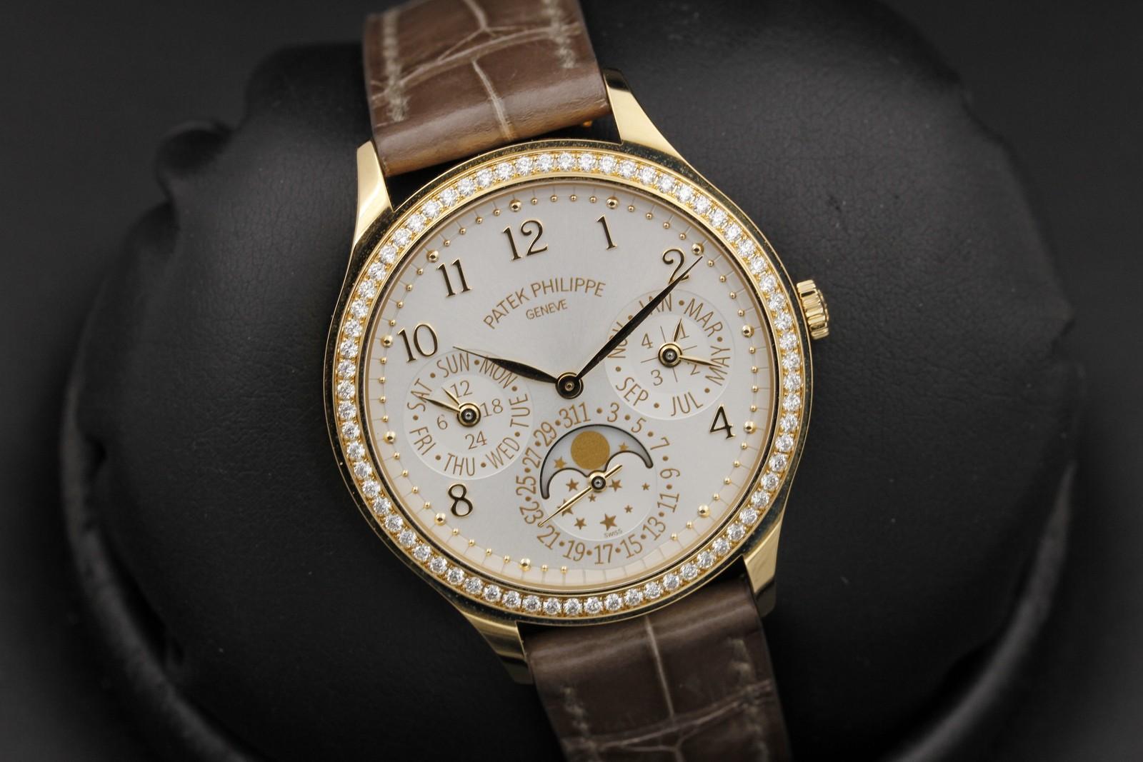 Watch Image 9