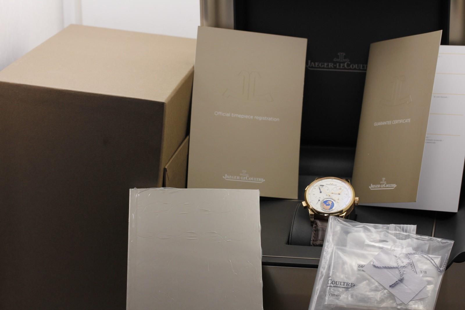 Watch Image 12