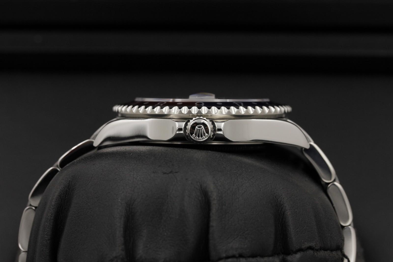Watch Image 3
