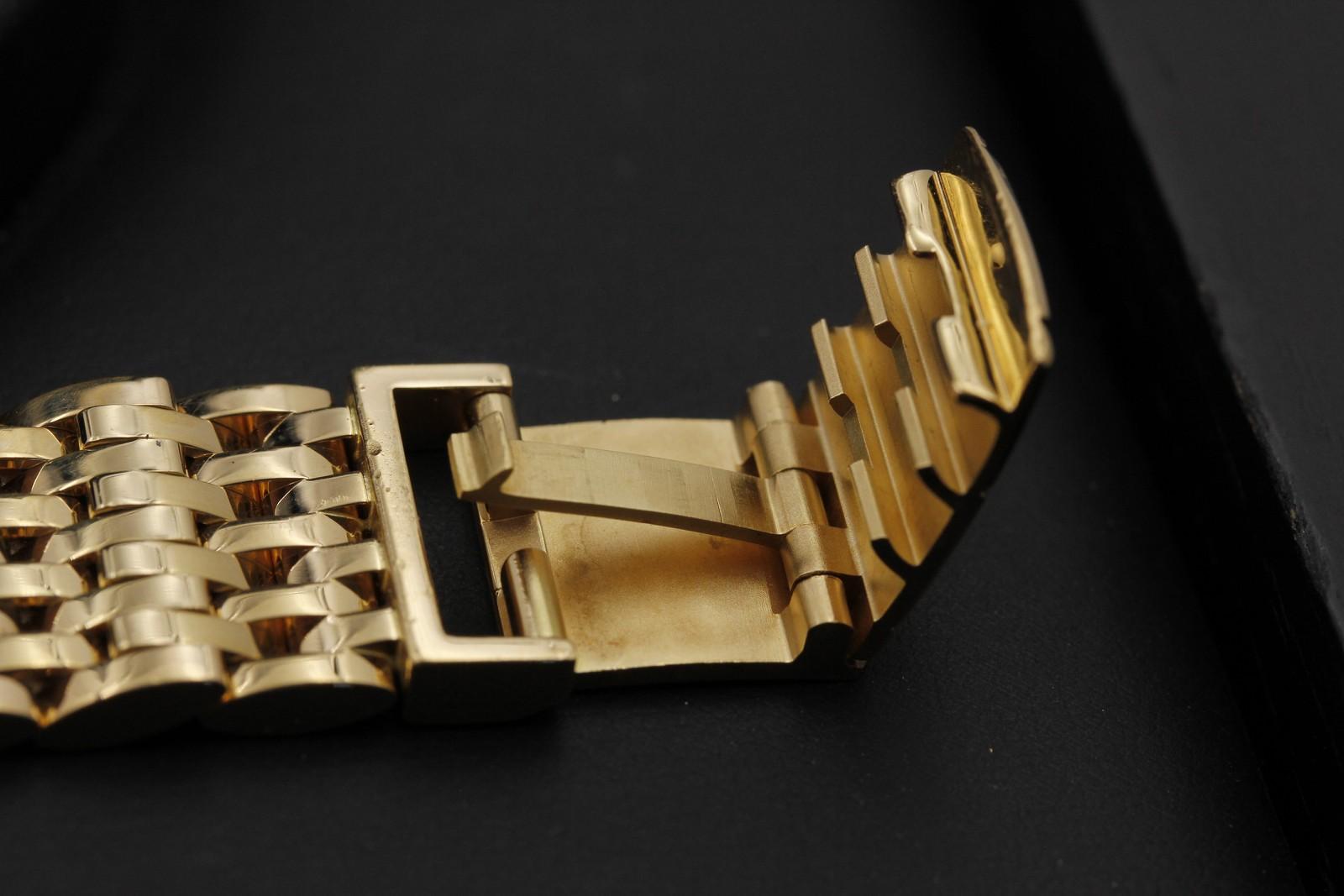 Watch Image 8