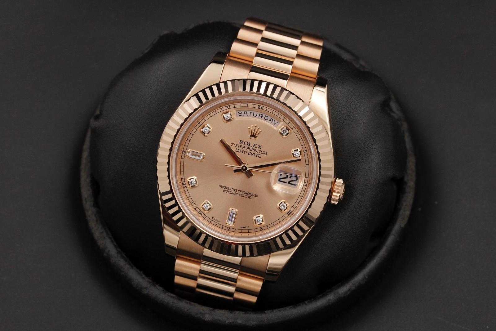 Watch Image 9